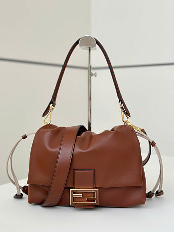 FENDI Mamma Baguette brown bag size 26x18x8.5cm