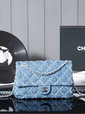 Chanel CC Jumbo Quilted Denim Flap Bag size 25cm