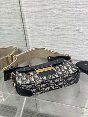 Dior Streetchic Small Bag Oblique jacquard canvas and smooth calfskin in blue size 24x5x12.5cm - 2