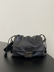 FENDI Mamma Baguette black bag size 26x18x8.5cm  - 1