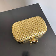 Bottega Veneta Knot Padded Metallic Leather Clutch Bag size 20.5cm - 6