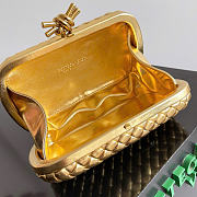 Bottega Veneta Knot Padded Metallic Leather Clutch Bag size 20.5cm - 4