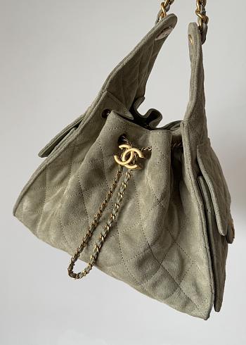 Chanel hobo suede bag size 30x26x14cm