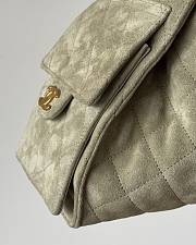 Chanel hobo suede bag size 30x26x14cm - 4