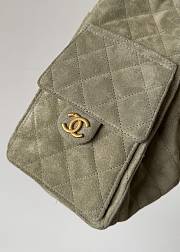 Chanel hobo suede bag size 30x26x14cm - 2