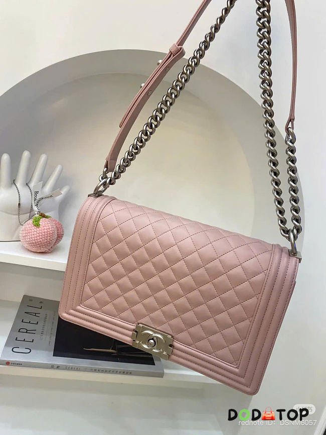 Chanel Boybag pink Silver Hardware Lambskin Leather Size 25 cm - 1