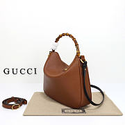 Gucci Diana Medium Shoulder Bag brown size 30x 23x 6.5 cm - 4