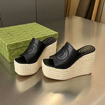 Gucci Women's Interlocking G sandal black
