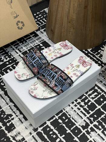 Dior slides women 01