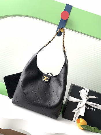Chanel25 black bag size 37x30x14cm