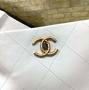 Chanel hobo white bag size 26x25x7.5cm - 2