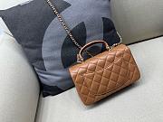 Chanel handle brown bag size 21x13x8cm - 3
