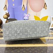 Louis Vuitton Coussin hobo Monogram Denim bag size 38x10x33cm - 3
