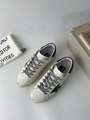 Golden Goose Sneakers 05 - 3