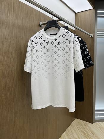 LV T-shirt white men 01
