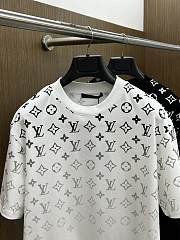 LV T-shirt white men 01 - 4