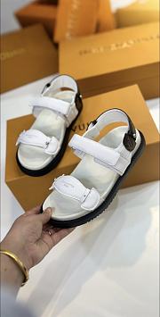 Louis Vuitton sandals white 02 - 1