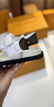 Louis Vuitton sandals white 02 - 6