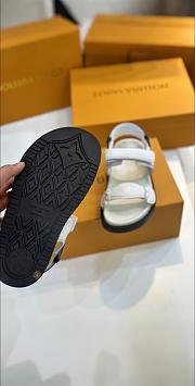 Louis Vuitton sandals white 02 - 4
