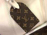 Louis Vuitton CarryAll MM bag size 39 x 30 x 15cm - 5