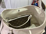 Louis Vuitton CarryAll MM bag size 39 x 30 x 15cm - 4