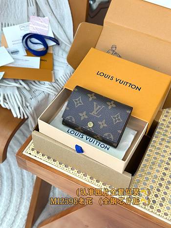 Louis Vuitton wallet size 11.5 x 9 x 2.5 cm
