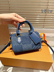 Louis Vuitton Speedy Handbag Blue Size 18x12x10CM - 1