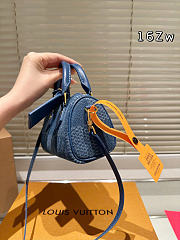 Louis Vuitton Speedy Handbag Blue Size 18x12x10CM - 3