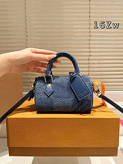 Louis Vuitton Speedy Handbag Blue Size 18x12x10CM - 2