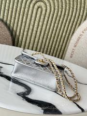 Chanel flap bag silver size 20cm - 2