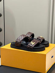 Louis Vuitton Unisex Brown Sandals 01 - 5