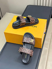 Louis Vuitton Unisex Brown Sandals 01 - 4