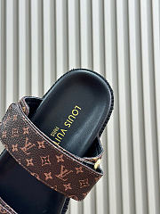Louis Vuitton Unisex Brown Sandals 01 - 2