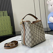 Gucci GG Emblem Mini Shoulder Bag Brown Size 20.5x18x11.5cm - 6