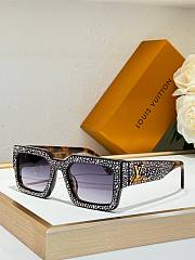 LV Sunglasses 17 - 5