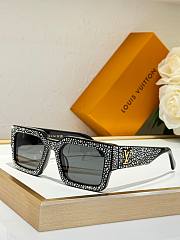 LV Sunglasses 17 - 2