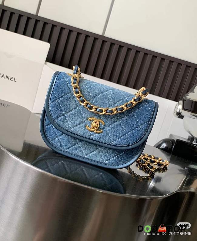 Chanel 24s denim bag size 23.5x16.5x5.5 cm - 1