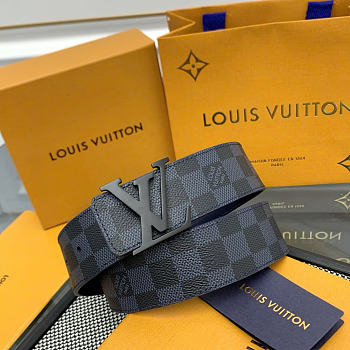 Louis Vuitton Belt 4 cm M9210 Initiales Damoflage