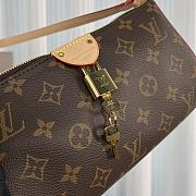 Louis Vuitton Mini Pochette bag size 22x12x5.5 cm - 2