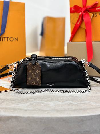 Louis Vuitton black bag M14544 Pochette Vibe size 25 x 10 x 7.5 cm