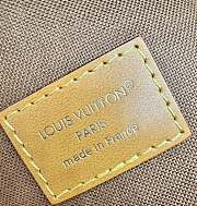Louis Vuitton Bumbag brown size 30x15x8 cm - 3