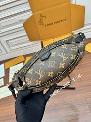 Louis Vuitton Bumbag brown size 30x15x8 cm - 01 - 5