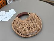 Chole Summer Banana hobo bag in raffia brown size 36x21.5x2cm - 4