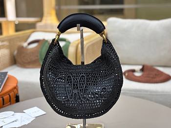 Chole Summer Banana hobo bag in raffia black size 36x21.5x2cm