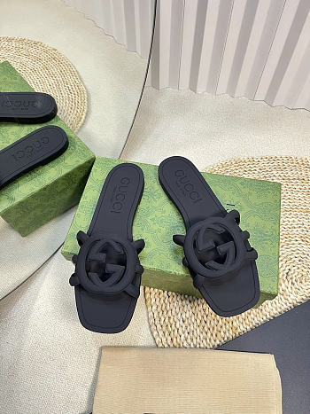 Gucci slides black 05