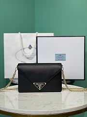Prada Black Saffiano leather shoulder bag size  21.5x14x4cm - 1