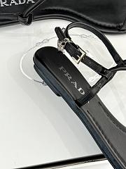 Prada Leather thong sandals black 02 - 5