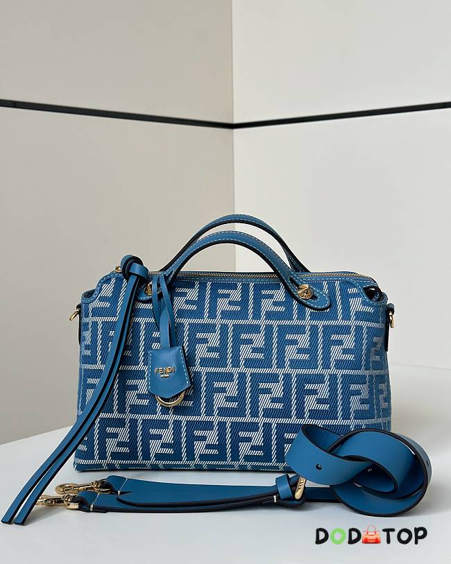 Fendi Women's Shoulder Bag in blue size 28x12x18cm - 1