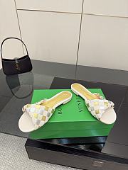 Bottega Veneta slides 01 - 2