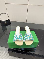 Bottega Veneta slides 02 - 6